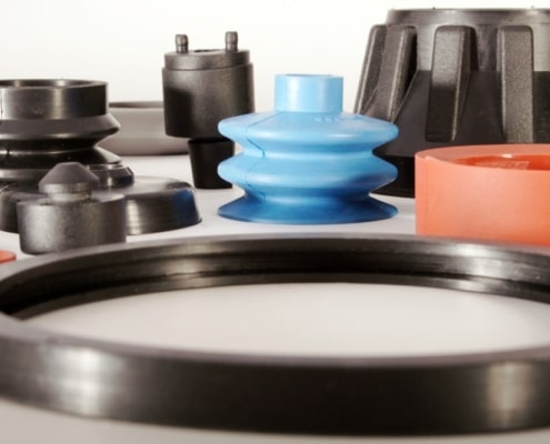 juntas-de-caucho-sobre-superficie-blanca